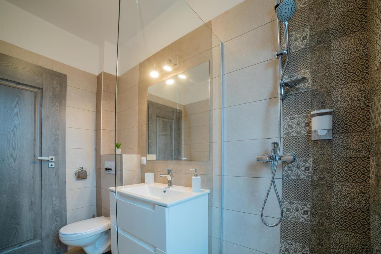Nuuc Aparthotel Kaloşvar Dış mekan fotoğraf